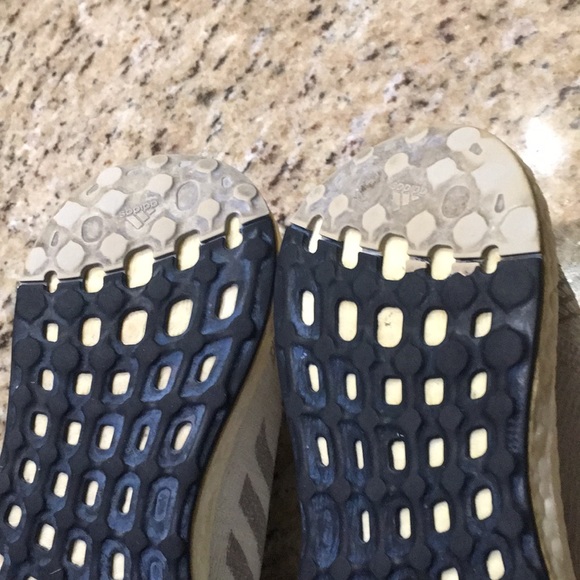 Adidas PureBoost Go - Picture 6 of 9